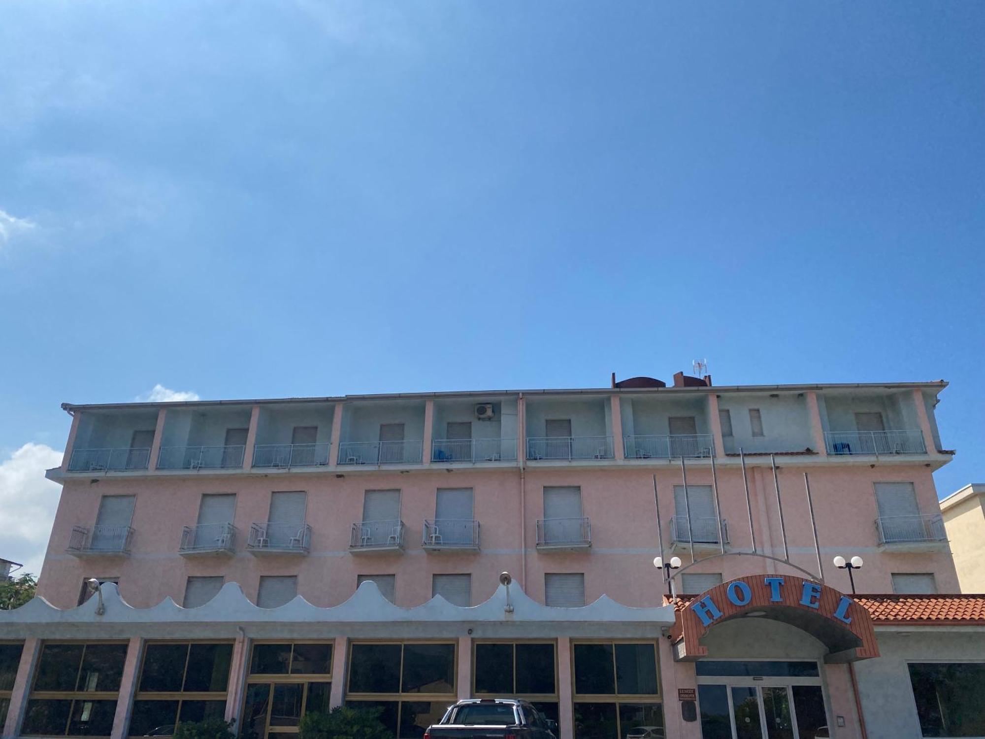 Bed and Breakfast Al Torrione Campora San Giovanni Exterior foto